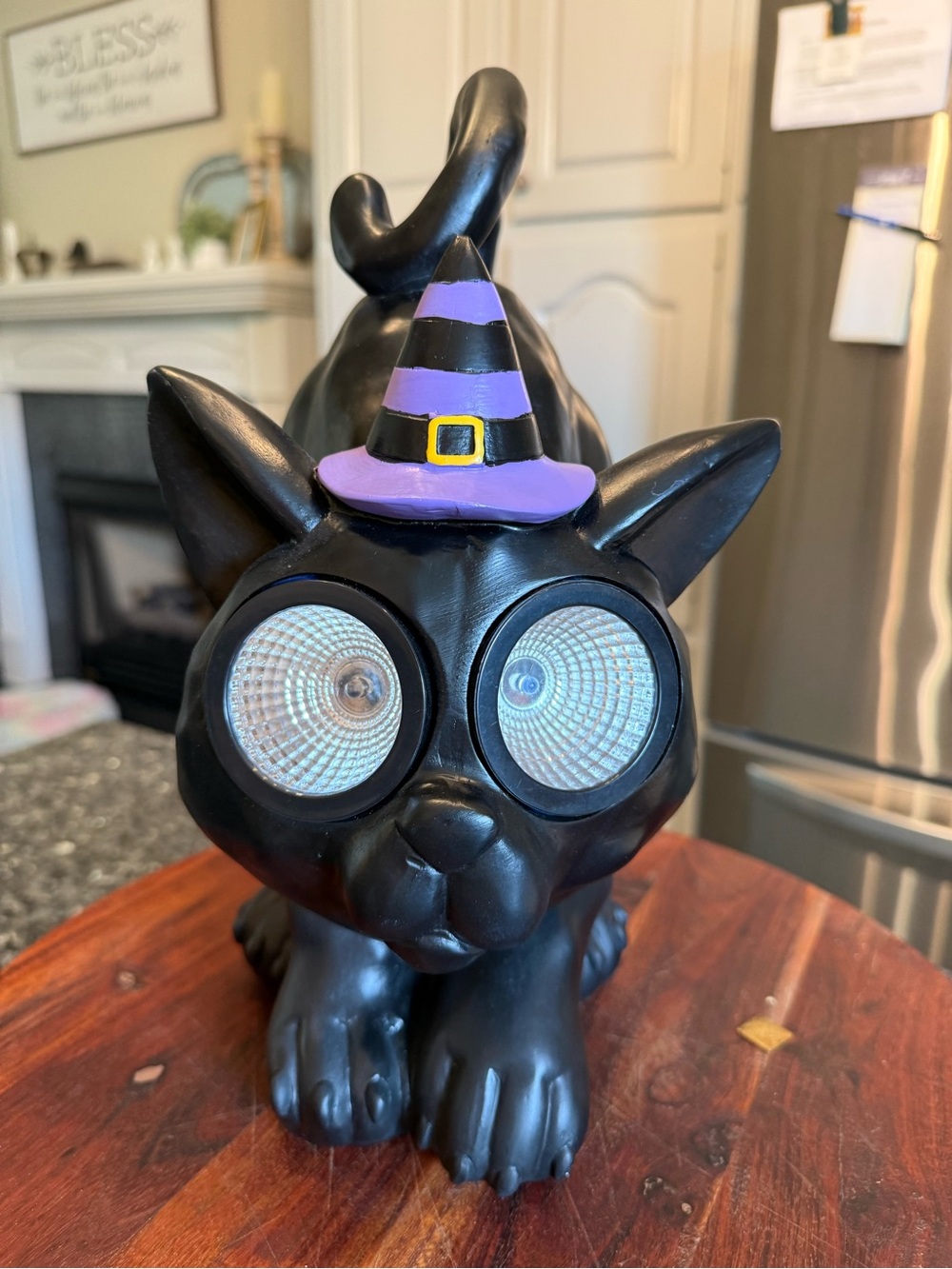 LED-battery Lighted Resin Black Cat with Glowing Eyes Halloween Decor Indoors